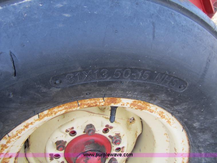 image for item 3518 1994 Gehl 1870 TDC round baler