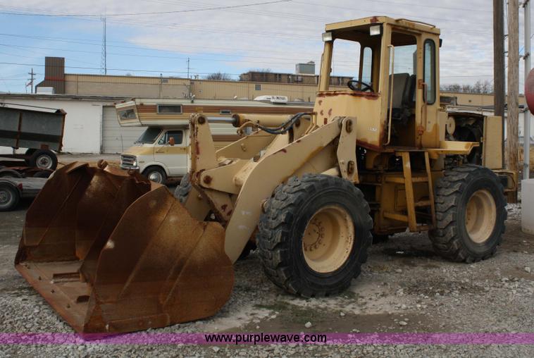 image for item 4921 1988 John Deere 444E wheel loader