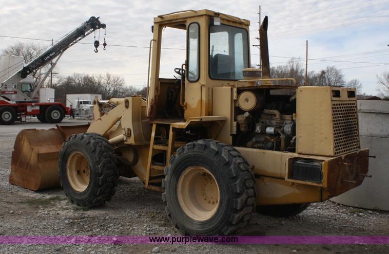 image for item 4921 1988 John Deere 444E wheel loader
