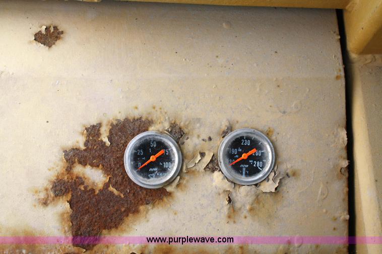 image for item 4921 1988 John Deere 444E wheel loader