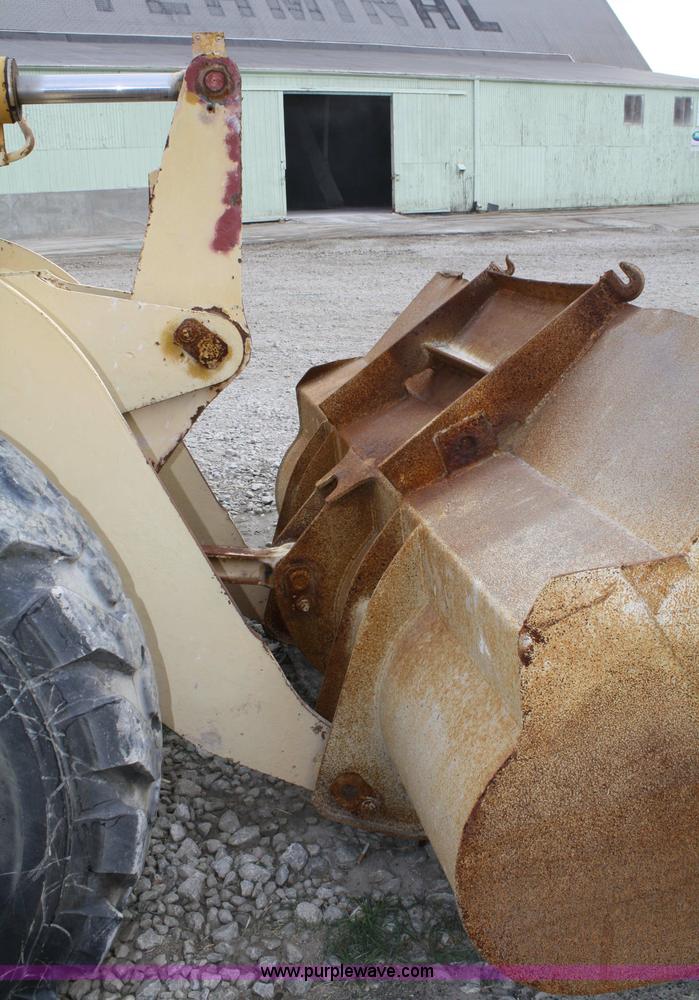 image for item 4921 1988 John Deere 444E wheel loader