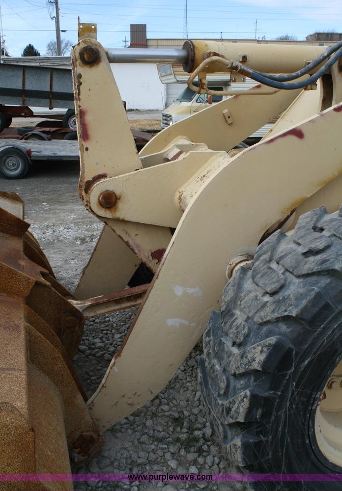 image for item 4921 1988 John Deere 444E wheel loader