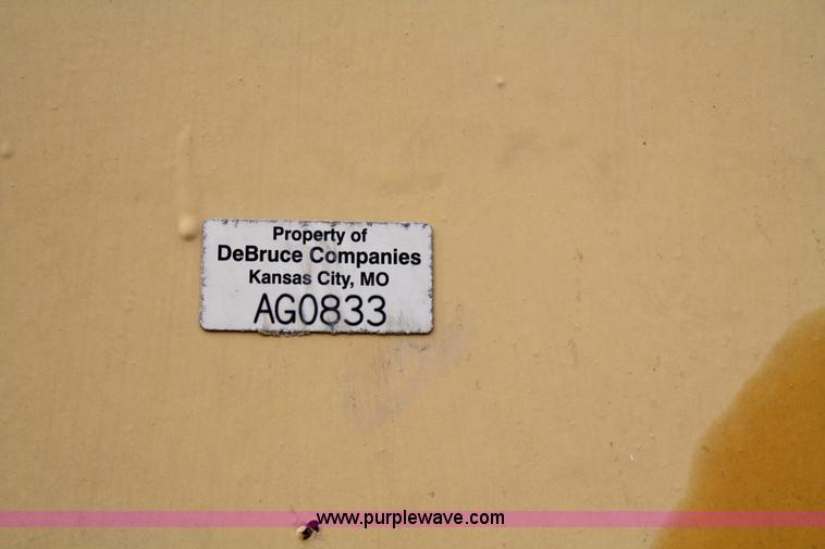 image for item 4921 1988 John Deere 444E wheel loader