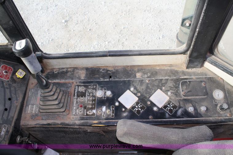 image for item 4965 1993 Tyler 3250 floater spreader