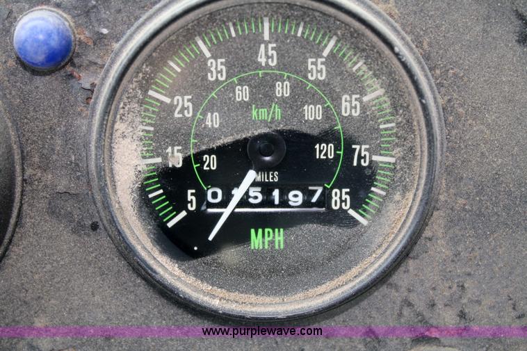 image for item 4965 1993 Tyler 3250 floater spreader