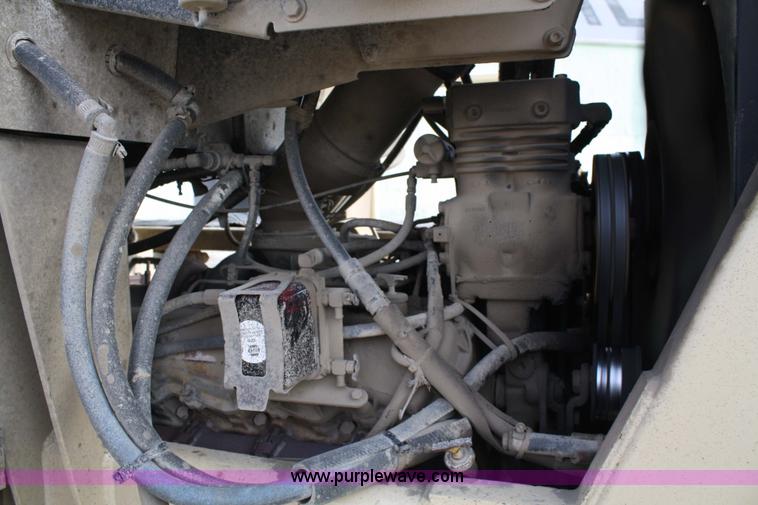 image for item 4965 1993 Tyler 3250 floater spreader