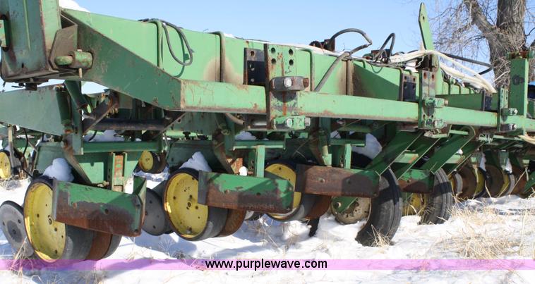 image for item 5003 John Deere 7000 12 row planter