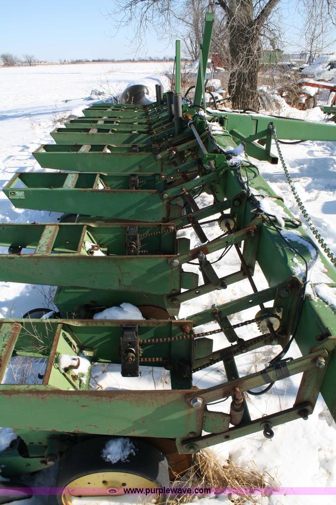 image for item 5004 John Deere 7000 planter