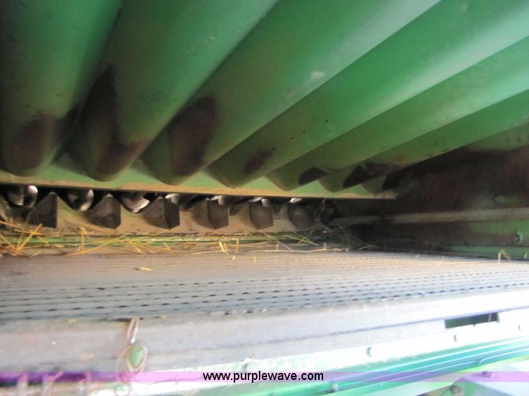 image for item 5214 1982 John Deere 8820 combine