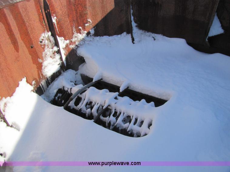 image for item 5220 1980 Haybuster H1000 Big Bite tub grinder