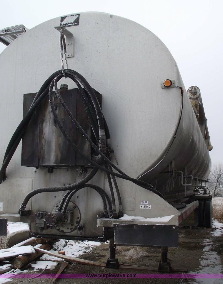 image for item 5473 1994 Warren AT-36-SR4 feed trailer