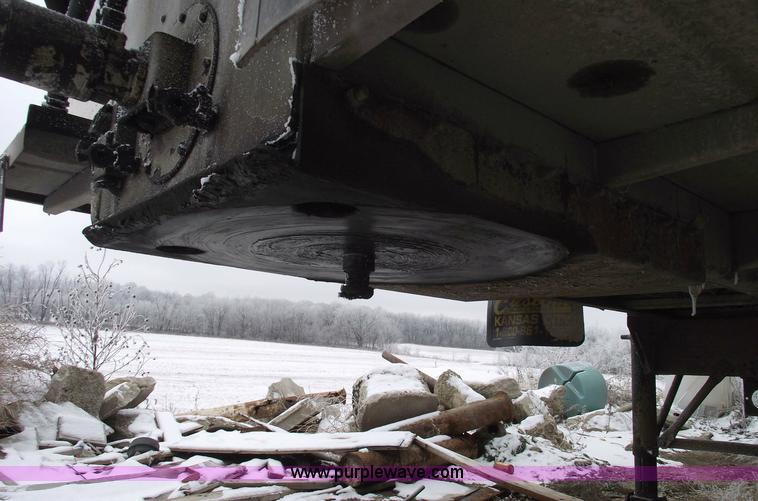 image for item 5473 1994 Warren AT-36-SR4 feed trailer