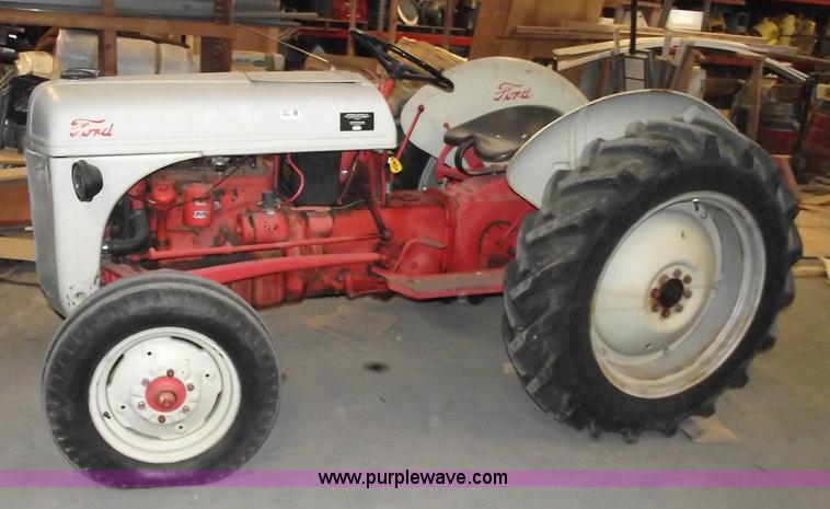 image for item 5507 Ford 8N tractor