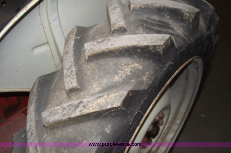 image for item 5507 Ford 8N tractor