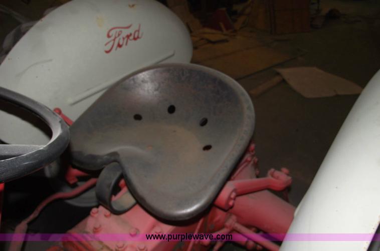 image for item 5507 Ford 8N tractor