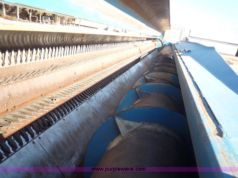 image for item 5611 1997 Shelbourne CX84 stripper header