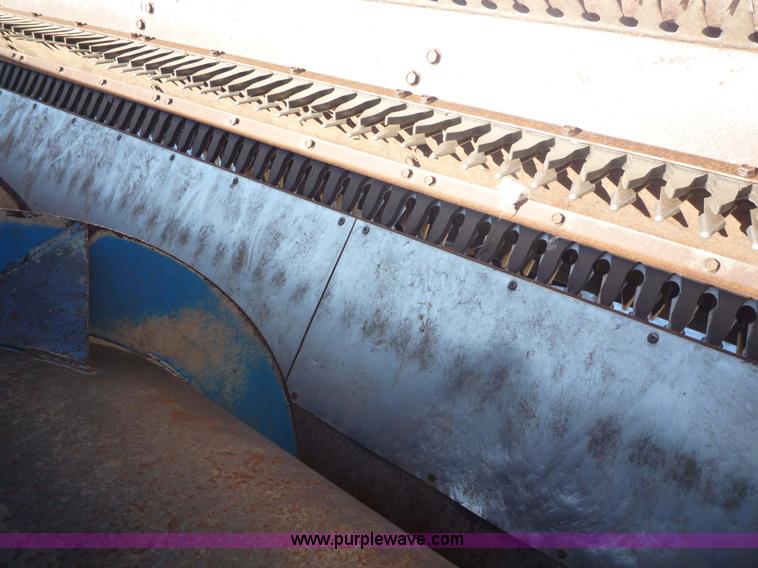 image for item 5611 1997 Shelbourne CX84 stripper header