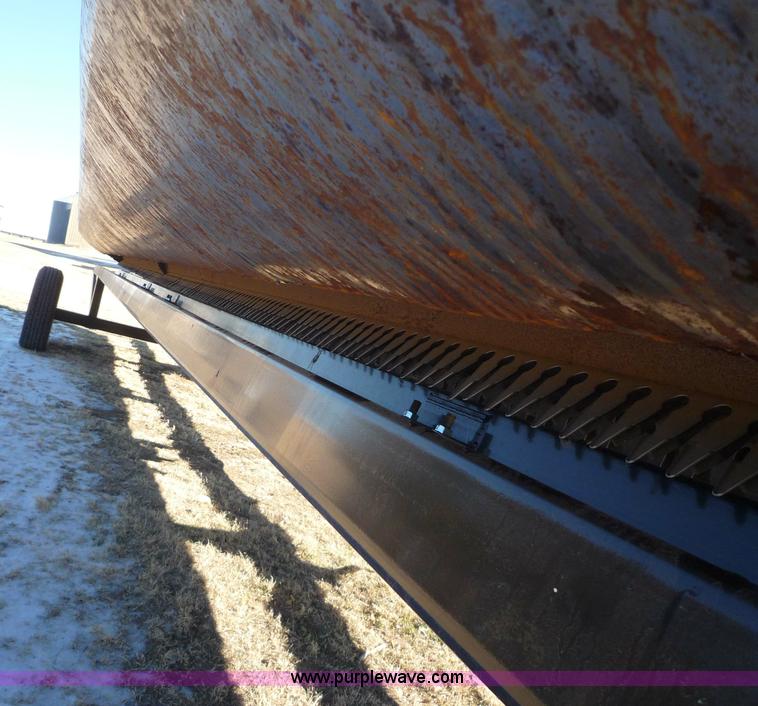 image for item 5611 1997 Shelbourne CX84 stripper header