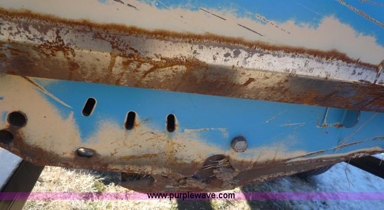 image for item 5611 1997 Shelbourne CX84 stripper header