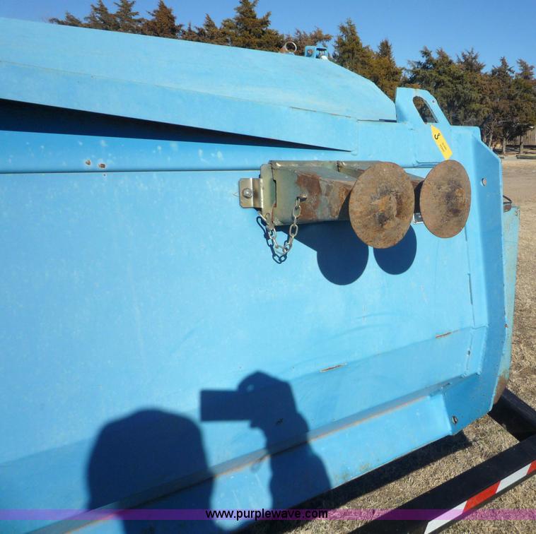 image for item 5611 1997 Shelbourne CX84 stripper header