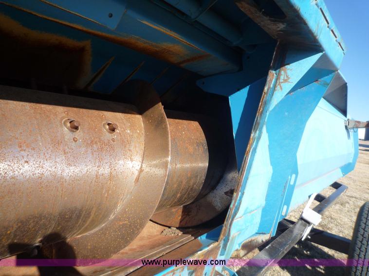 image for item 5611 1997 Shelbourne CX84 stripper header