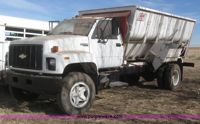 image for item 6253 1991 Chevrolet Kodiak feed truck
