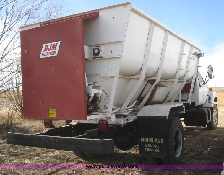 image for item 6253 1991 Chevrolet Kodiak feed truck