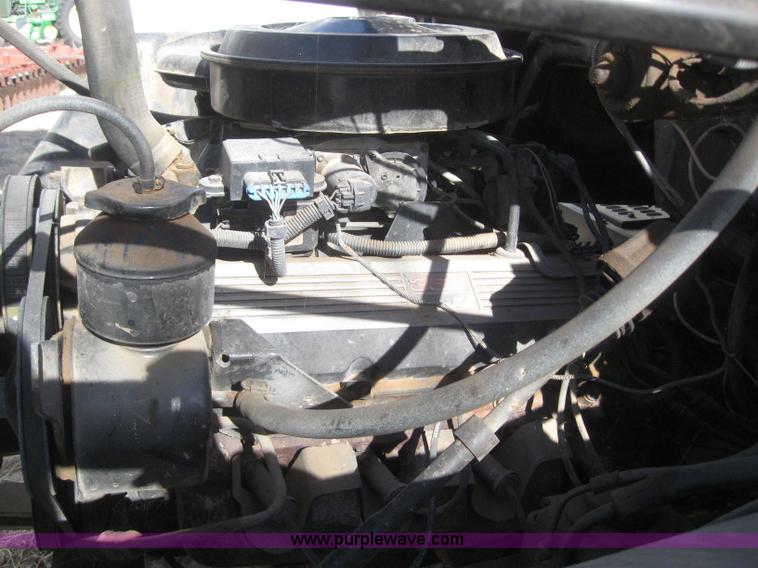 image for item 6253 1991 Chevrolet Kodiak feed truck