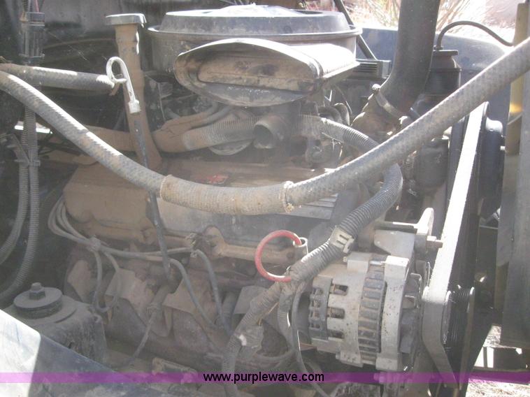 image for item 6253 1991 Chevrolet Kodiak feed truck