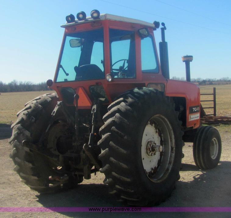 image for item 6815 1981 Allis Chalmers 7045 cab tractor