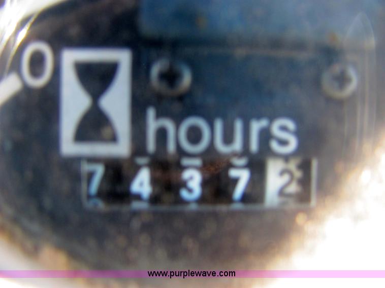 image for item 6815 1981 Allis Chalmers 7045 cab tractor