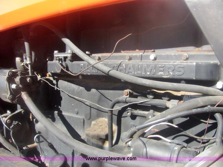 image for item 6815 1981 Allis Chalmers 7045 cab tractor