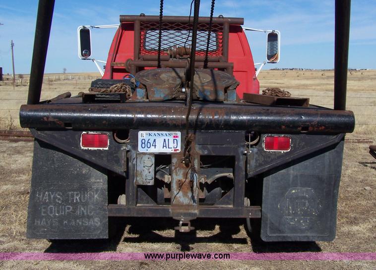 image for item 7402 1983 Chevrolet Kodiak C7D042 winch pole truck