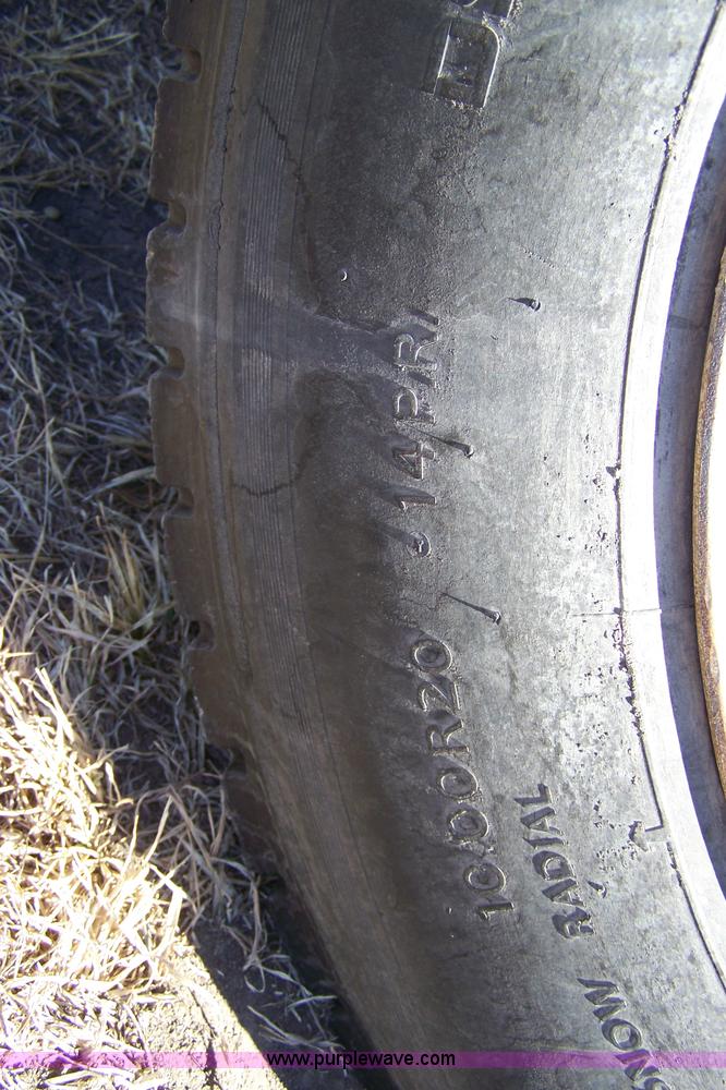 image for item 7402 1983 Chevrolet Kodiak C7D042 winch pole truck