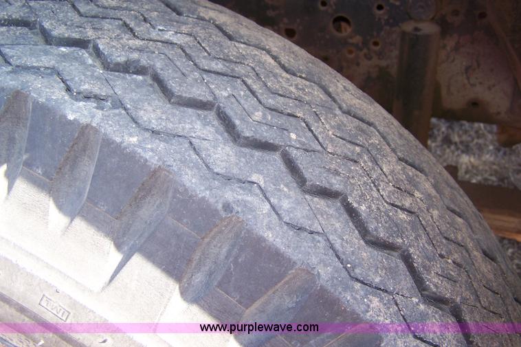 image for item 7402 1983 Chevrolet Kodiak C7D042 winch pole truck