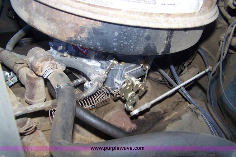 image for item 7402 1983 Chevrolet Kodiak C7D042 winch pole truck