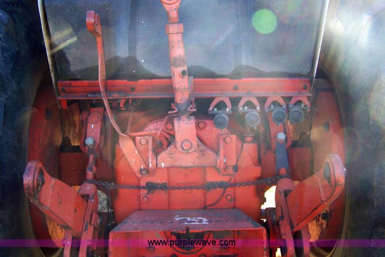image for item 7407 Case Agri King 1370 tractor
