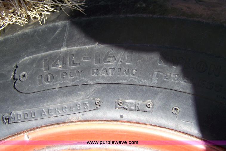 image for item 7407 Case Agri King 1370 tractor