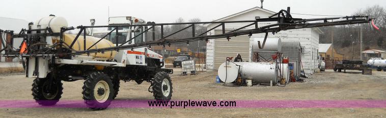 image for item 7774 1995 Willmar 745 self-propelled sprayer