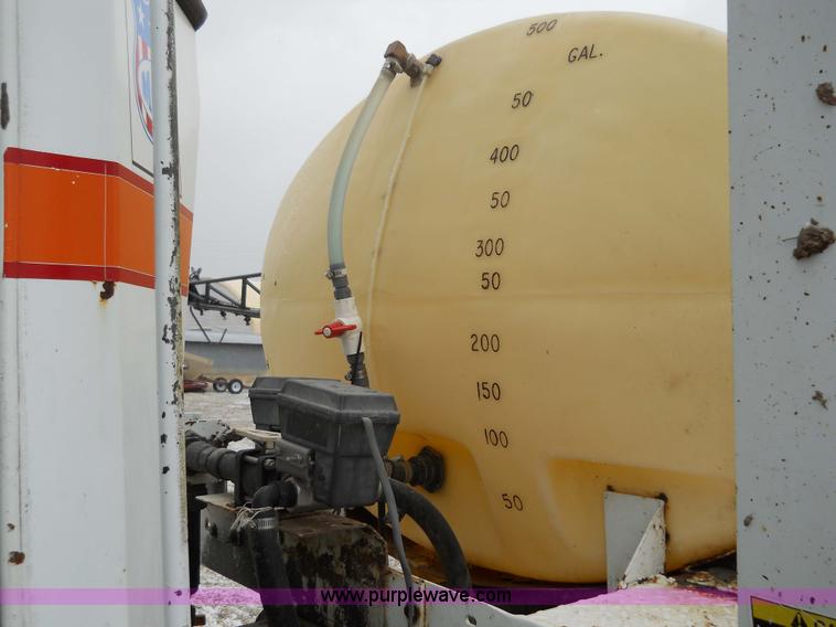 image for item 7774 1995 Willmar 745 self-propelled sprayer