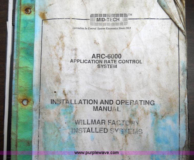 image for item 7774 1995 Willmar 745 self-propelled sprayer