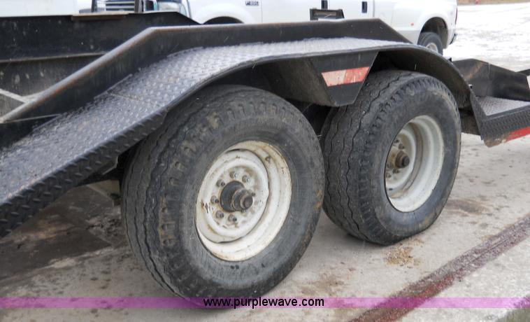 image for item 7775 1995 Felling tandem axle trailer