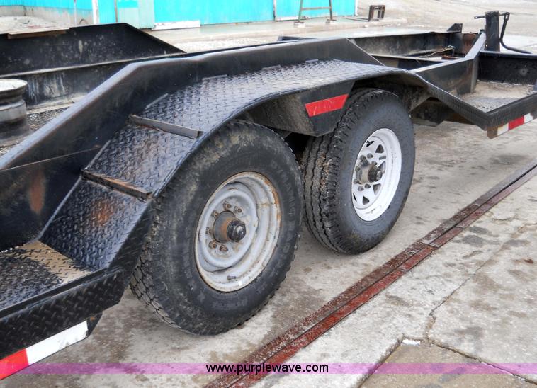 image for item 7775 1995 Felling tandem axle trailer