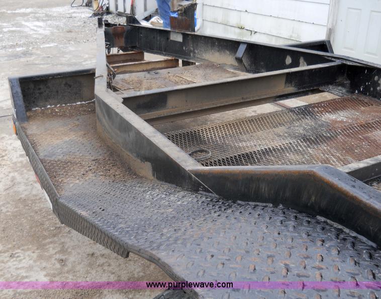 image for item 7775 1995 Felling tandem axle trailer