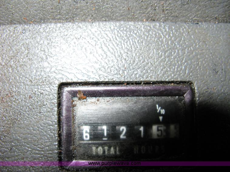 image for item 8060 1990 Ford LN8000 truck with sprayer