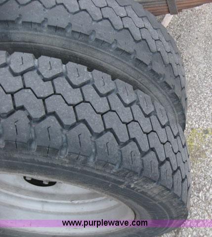 image for item 1763 2000 Ford F450 XL Super Duty cab and chassis