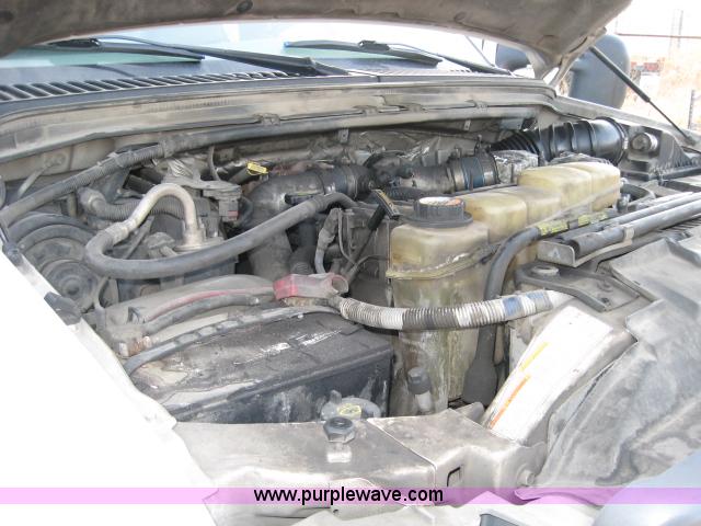 image for item 1763 2000 Ford F450 XL Super Duty cab and chassis