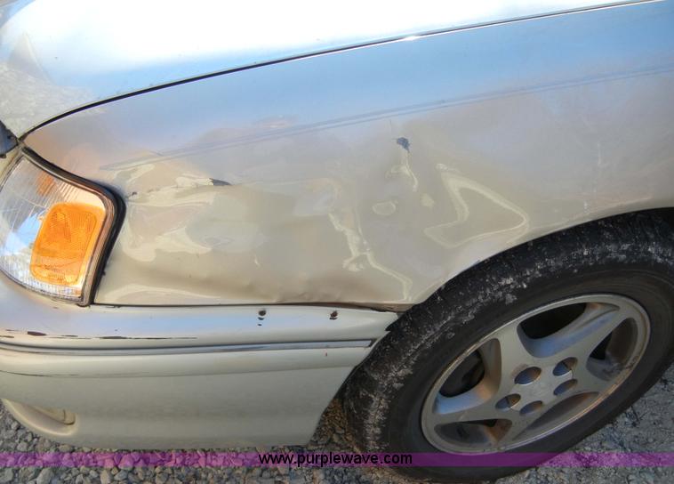 image for item 2346 1999 Toyota Avalon