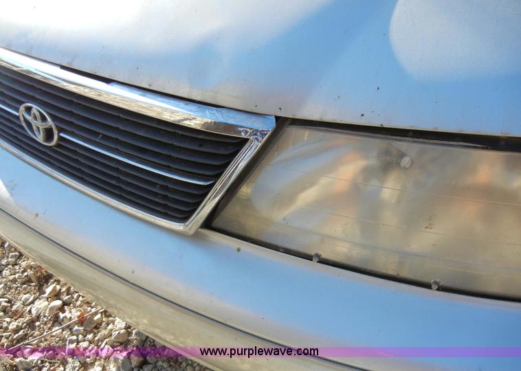 image for item 2346 1999 Toyota Avalon