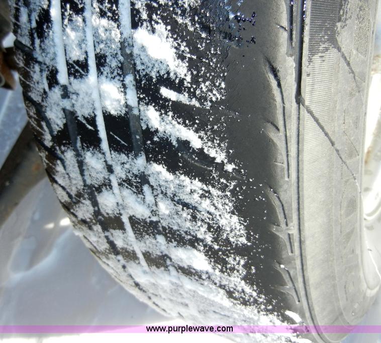 image for item 2349 1995 Ford F-150 XL pickup truck